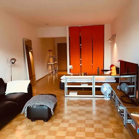 Tolles Mit Kurzen Wegen Zur Stadt Heslach